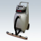 E83012 Workman 20 gallon
wet/dry vacuum with tools.
Includes one 50&#39; cord. Front
mount squeegee (E83011) not
included.